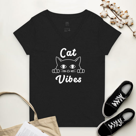 Cat Vibes Women’s recycled V-neck t-shirt
